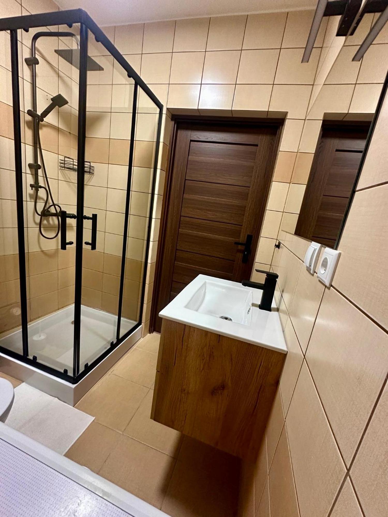 Apartament Wisteria Przemysl Ngoại thất bức ảnh